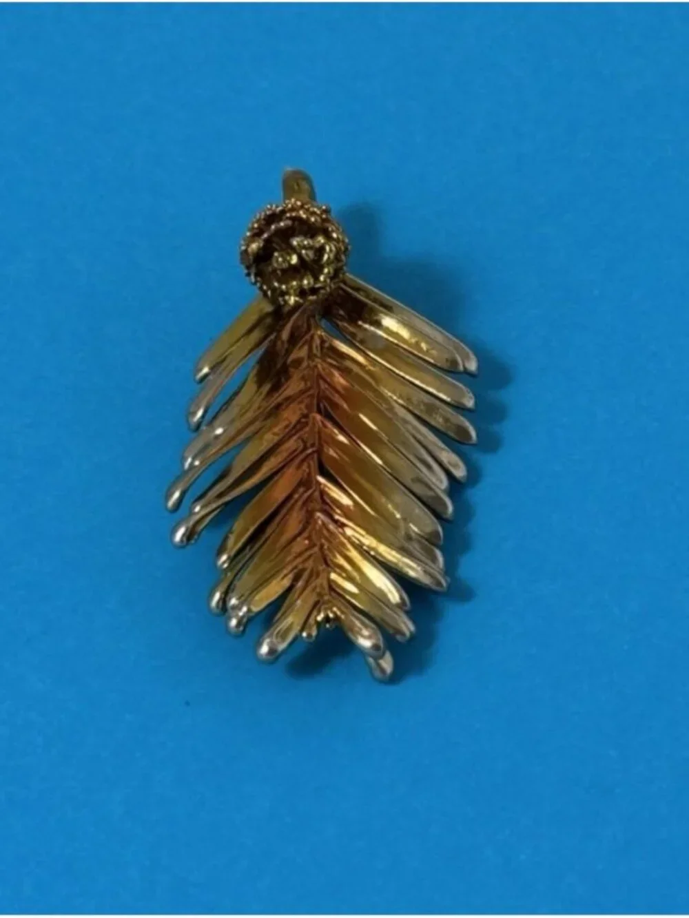 Vintage Pine Branch Leaf Brooch Pin Gold Tone Nature Holiday Jewelry